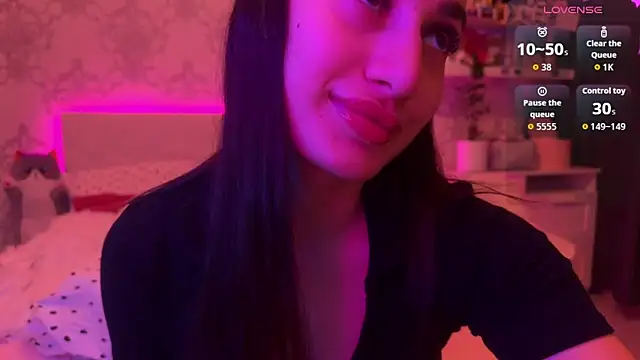Snapshot of MyNaomi chatting on June 9, 2026, 8:09 pm MyNaomi online show from June 9, 2026, 8:09 pm