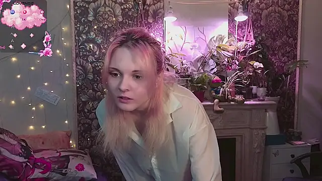 DoubleBubble  online show from July 7, 2026, 2:14 am