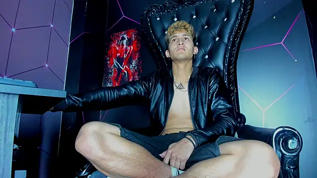 Snapshot of Axel_Romanov chatting on June 29, 2026, 4:40 pm Axel Romanov online show from June 29, 2026, 4:40 pm