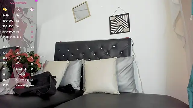 Sweett-Maria online show from June 19, 2026, 6:56 pm