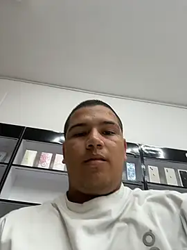 Patricio 02 online show from July 29, 2026, 8:40 pm
