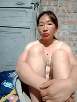 Snapshot of Tieuthu2 chatting on May 6, 2026, 12:43 pm Tieuthu2 online show from May 6, 2026, 12:43 pm