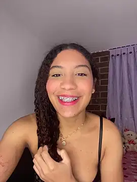 Daphnne Curly online show from August 5, 2026, 2:25 am