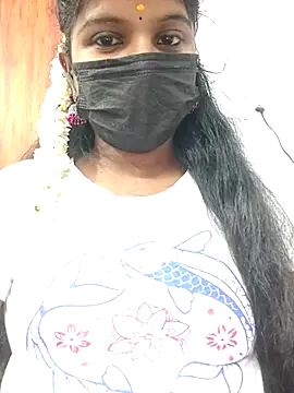 Snapshot of Tamil_Hot_Dharsha chatting on July 24, 2026, 9:18 am Tamil Hot Dharsha online show from July 24, 2026, 9:18 am