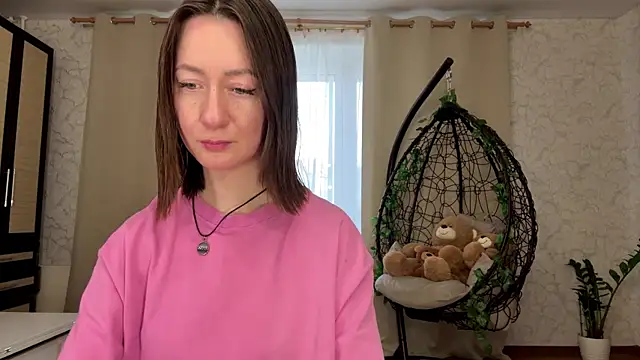 MariaSpadoni online show from May 1, 2026, 4:11 pm
