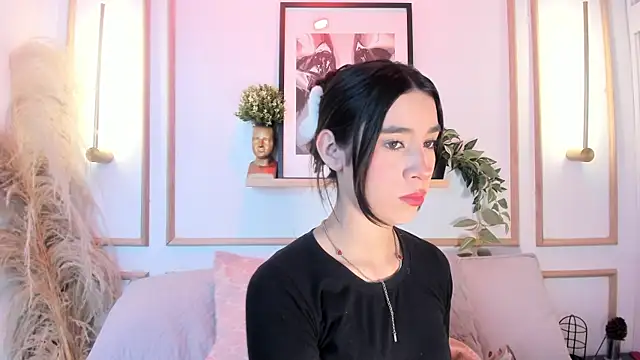 Snapshot of Nanami_ chatting on May 9, 2026, 1:05 pm Nanami online show from May 9, 2026, 1:05 pm