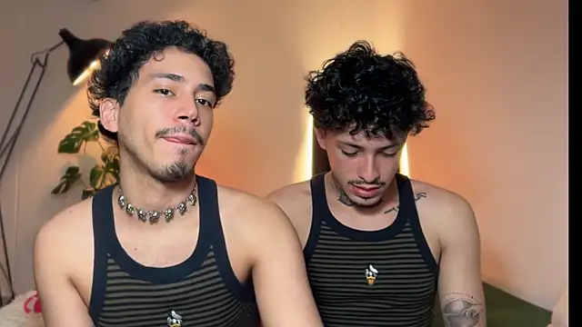 Noah and Steven online show from May 6, 2026, 10:15 pm