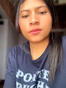 ElahiaMarquez online show from May 13, 2026, 5:32 pm