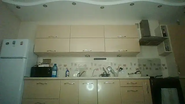 Lisanta online show from July 18, 2026, 7:39 pm