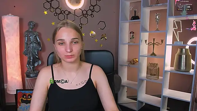 ollivia dream online show from June 5, 2026, 9:15 am