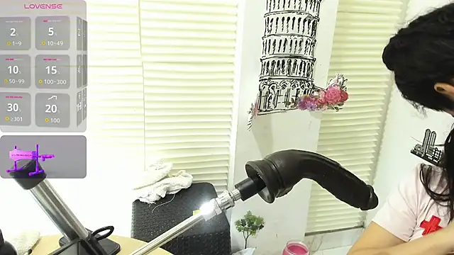 Snapshot of violett_collinss chatting on June 5, 2026, 1:56 am violett collinss online show from June 5, 2026, 1:56 am