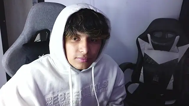 dany fans online show from July 27, 2026, 6:53 am