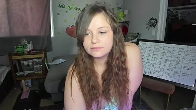 DelilaFields2 online show from June 6, 2026, 8:35 pm