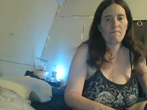 Mini83 online show from May 14, 2026, 6:58 pm