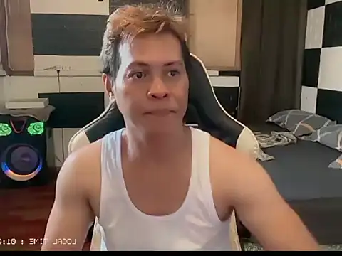 FuckMeeGUYS online show from July 2, 2026, 5:02 am