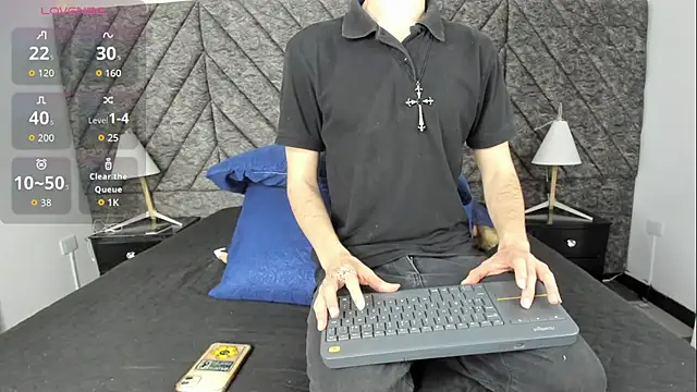 DemonFoxx online show from June 9, 2026, 12:06 pm