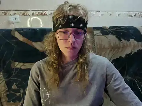 Jinnbooky online show from May 14, 2026, 5:36 am