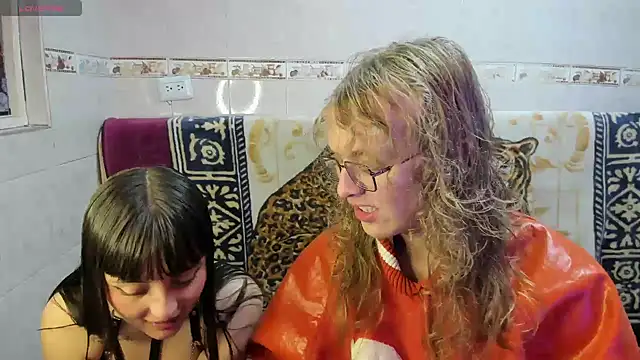 Snapshot of Jinnbooky chatting on June 23, 2026, 12:47 pm Jinnbooky online show from June 23, 2026, 12:47 pm