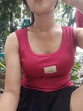 Snapshot of Rosie_LoveUU chatting on May 23, 2026, 9:02 am Rosie LoveUU online show from May 23, 2026, 9:02 am