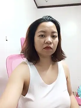 Snapshot of jhenbigmelon chatting on June 11, 2026, 7:39 am jhenbigmelon online show from June 11, 2026, 7:39 am