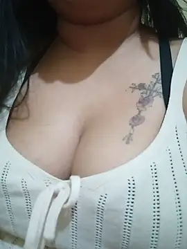 Rosejean online show from June 15, 2026, 4:58 am