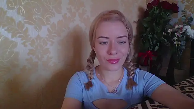 Softy Aura  online show from July 6, 2026, 10:56 am