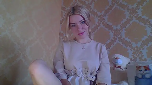 Softy Aura  online show from July 24, 2026, 3:21 pm