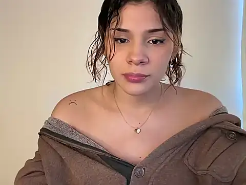Im  molly6 online show from June 17, 2026, 9:16 pm