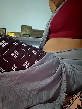 Tamil Hot HoneyBee online show from July 15, 2026, 6:13 pm