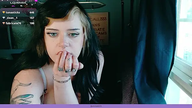 uluvcalli333 online show from July 21, 2026, 7:38 pm