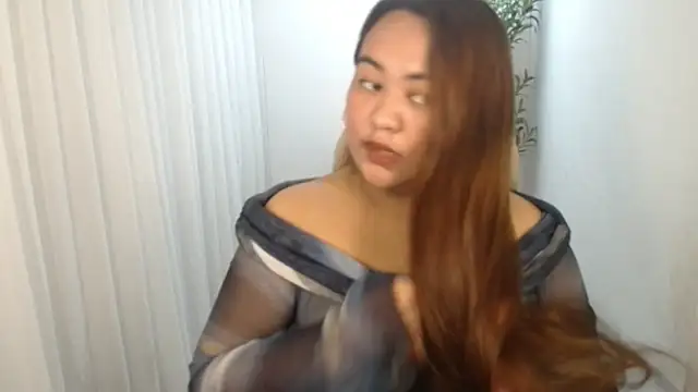 Czarinna online show from July 13, 2026, 8:33 pm
