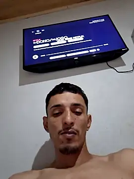 casadocalixaba028 online show from May 14, 2026, 10:27 pm
