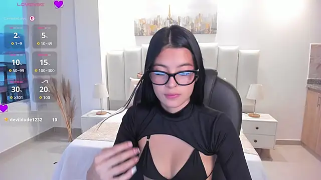 amber willow online show from July 19, 2026, 12:31 pm
