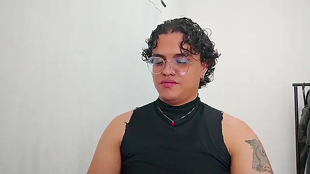 Diane exotic online show from May 3, 2026, 1:22 am