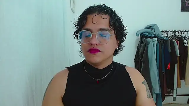 Diane exotic online show from May 17, 2026, 1:25 am