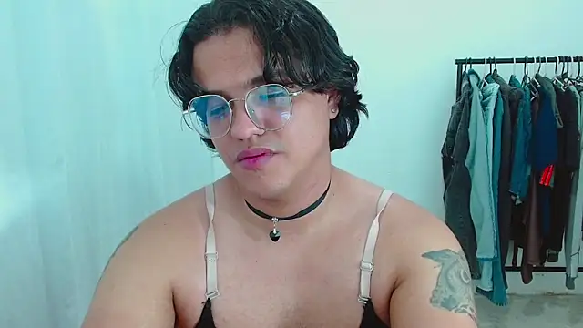Diane exotic online show from May 27, 2026, 1:57 am