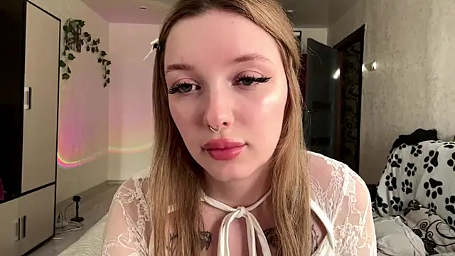 Elinthegreat online show from May 10, 2026, 3:06 pm