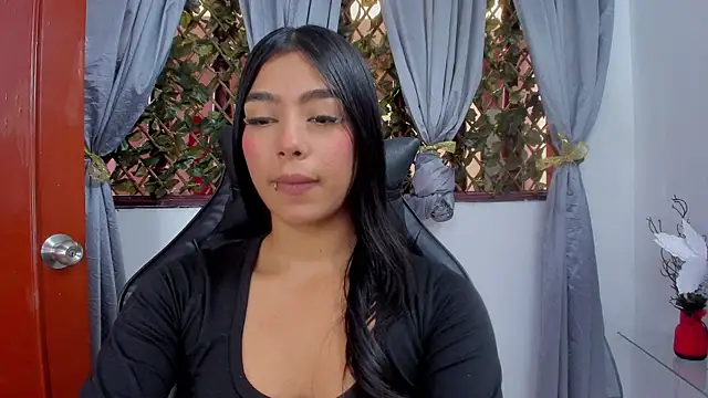 Sofia Browm online show from June 15, 2026, 5:37 pm