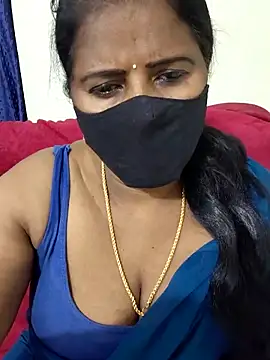 Snapshot of Sunitha-tamilponu chatting on June 19, 2026, 4:55 pm Sunitha-tamilponu online show from June 19, 2026, 4:55 pm