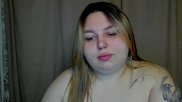 LillyHaigh online show from May 11, 2026, 8:06 pm