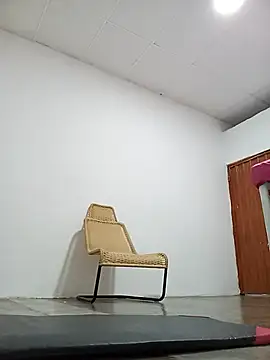 Luna Morch online show from June 11, 2026, 12:32 am