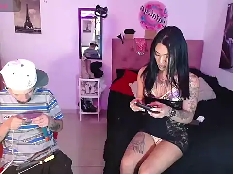 BeautyCatalella1 online show from June 18, 2026, 5:39 pm