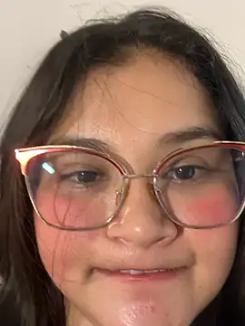 Snapshot of Lily____ chatting on July 23, 2026, 2:09 am Lily online show from July 23, 2026, 2:09 am