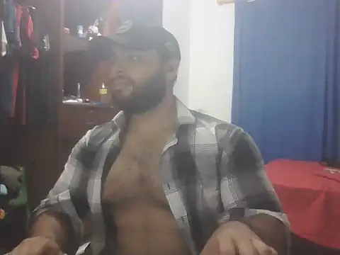 Bearmachin online show from May 7, 2026, 3:23 am