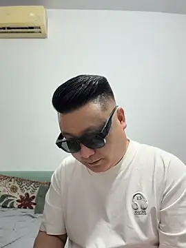 langzi-888 online show from June 7, 2026, 2:10 pm