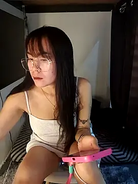 Bad bish21 online show from August 8, 2026, 7:10 am