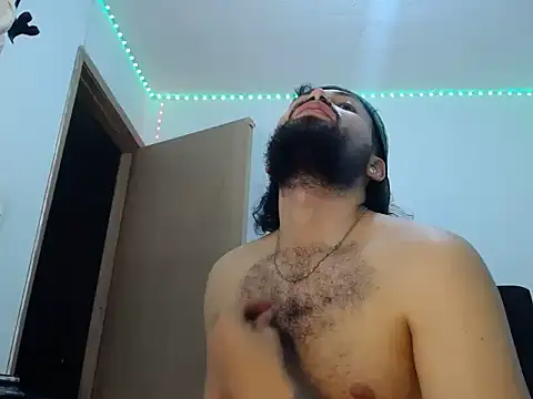 camilorestrepo77 online show from June 9, 2026, 5:41 am