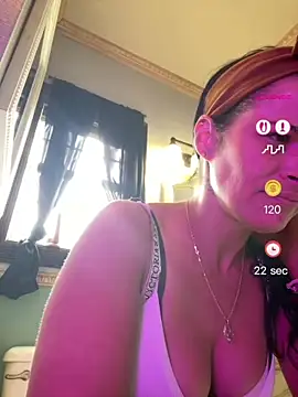 Vanessa Valentine online show from June 17, 2026, 4:08 pm