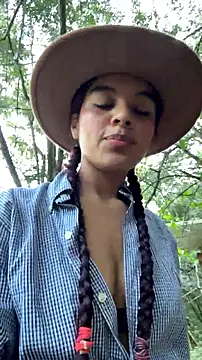 mariannella online show from July 7, 2026, 10:47 pm