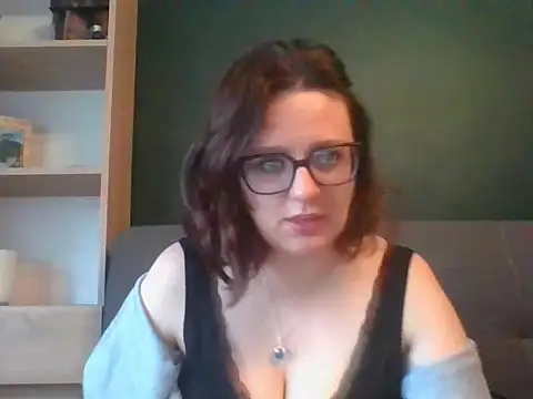 sensual paris online show from May 12, 2026, 5:37 am